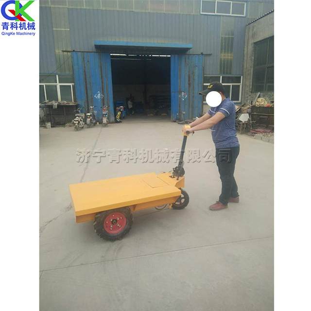 Small electric flatbed trolley Interior decoration three-wheeled brick trolley Construction site loading and unloading tool truck
