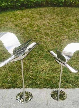 不锈钢镜面鸽子雕塑抽象动物海鸥小鸟摆件户外园林景观草坪装饰品