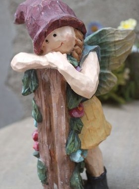 送礼欧式创意家居装饰品吊脚娃娃花仙摆件电视柜客厅树脂天使摆设