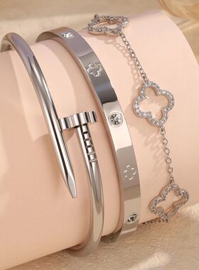 Stainless Steel Gold Plated Four-Leaf Flower Nails Stacked