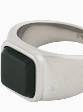 阿玛尼男士宽版方形主石镶嵌戒指