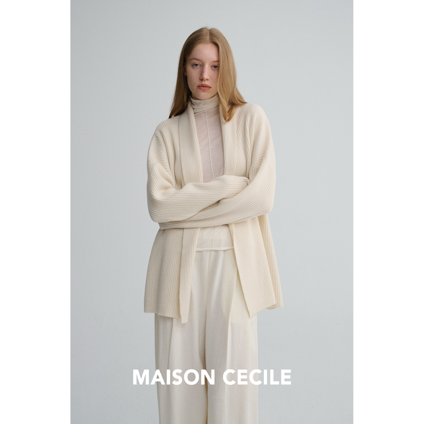 MAISON CECILE 羊绒羊毛奶白软糯慵懒松弛感简约翻领廓形针织开衫 - 图3