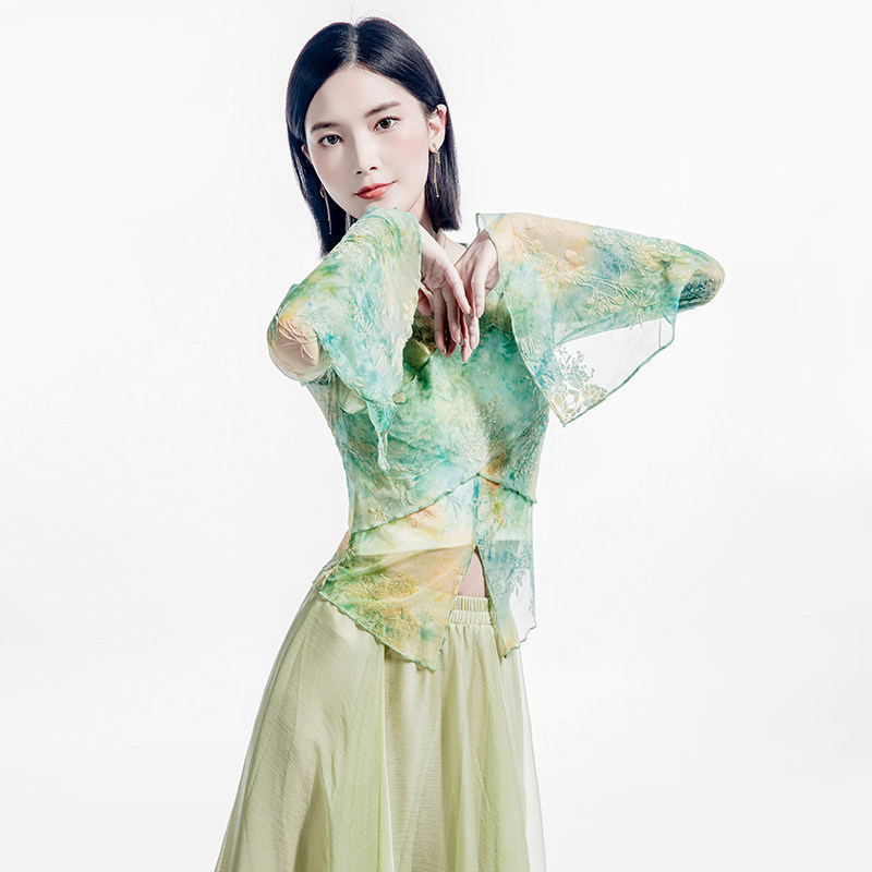 2025秋季木耳边植绒网纱舞蹈上衣女喇叭袖女装印花广场舞练功服,淘宝优惠券,粉丝福利购,淘宝优惠卷