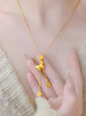 新款仿真黄金小马吊坠马上有钱项