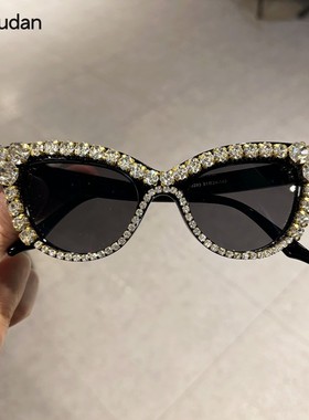 2025新款个性女潮太阳镜女猫眼圆脸墨镜夸张闪钻明显杂志同款走秀