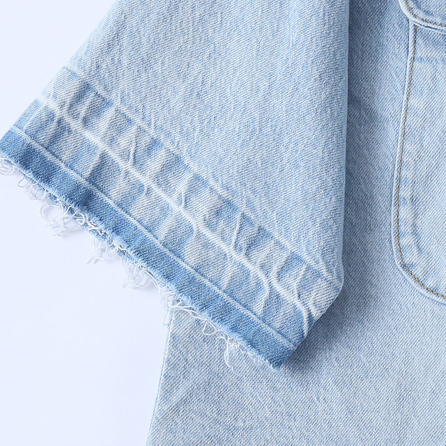 ເສື້ອຍືດແຂນສັ້ນ denim ຂອບດິບ