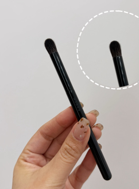 SUQQU眼影刷灰鼠毛化妆刷