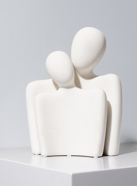 白色人物样板间书房酒柜装饰品