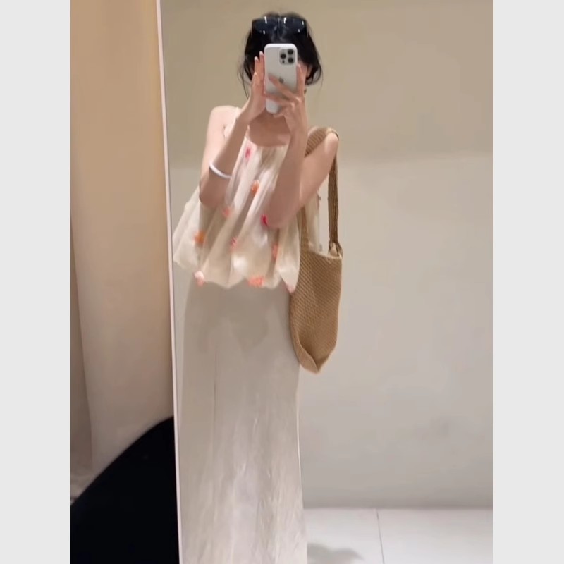 2025超火夏装一整套米白色花朵吊带半身裙套装女装富家千金感穿搭 - 图2