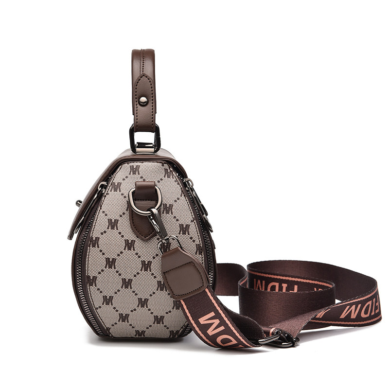 fidm品牌今年流行2023新款感斜挎包 欧帝驰女士包袋