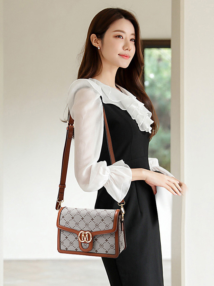 秋冬2022新款高级复古质感斜挎包 欧帝驰女士包袋