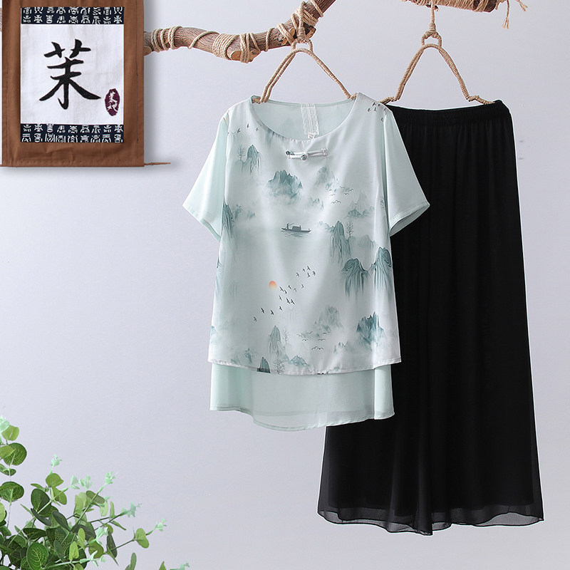  茉她女装中老年女装