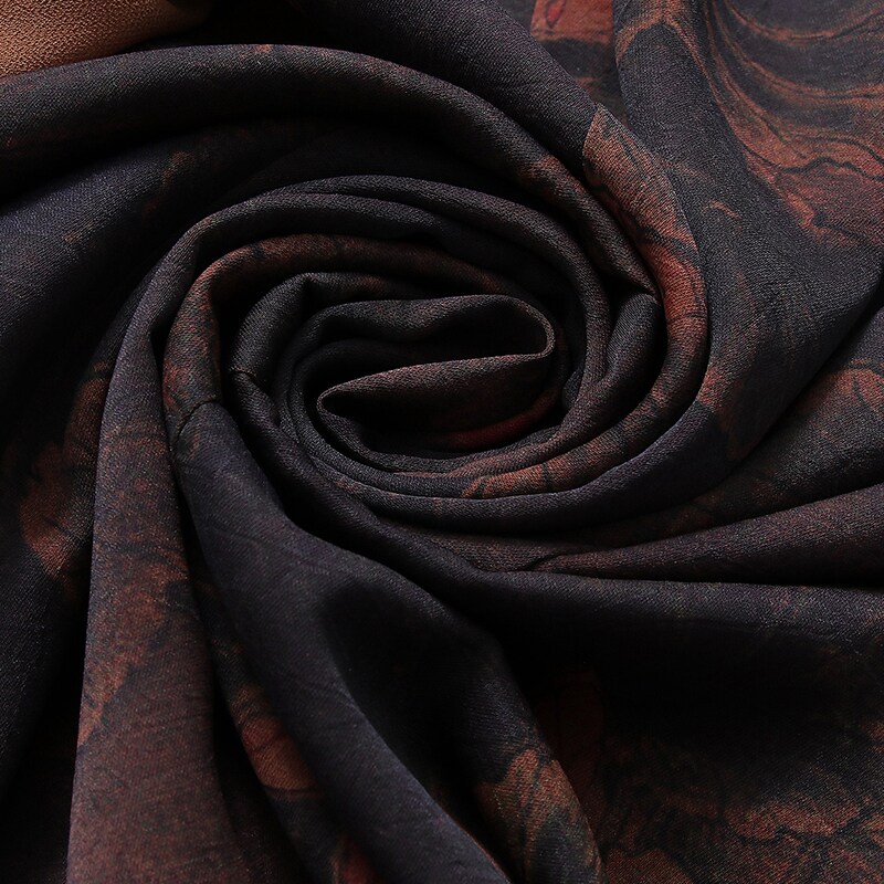  茉她女装中老年女装