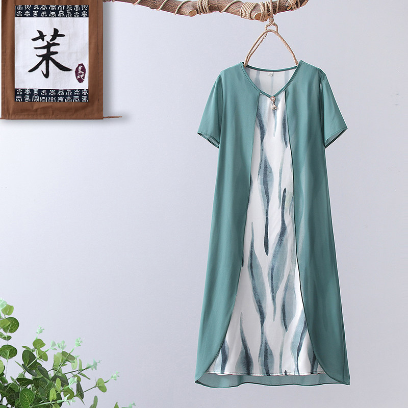  茉她女装中老年女装