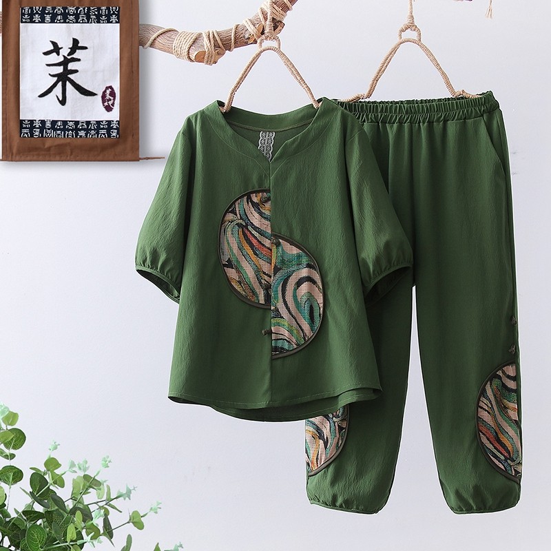  茉她女装中老年女装