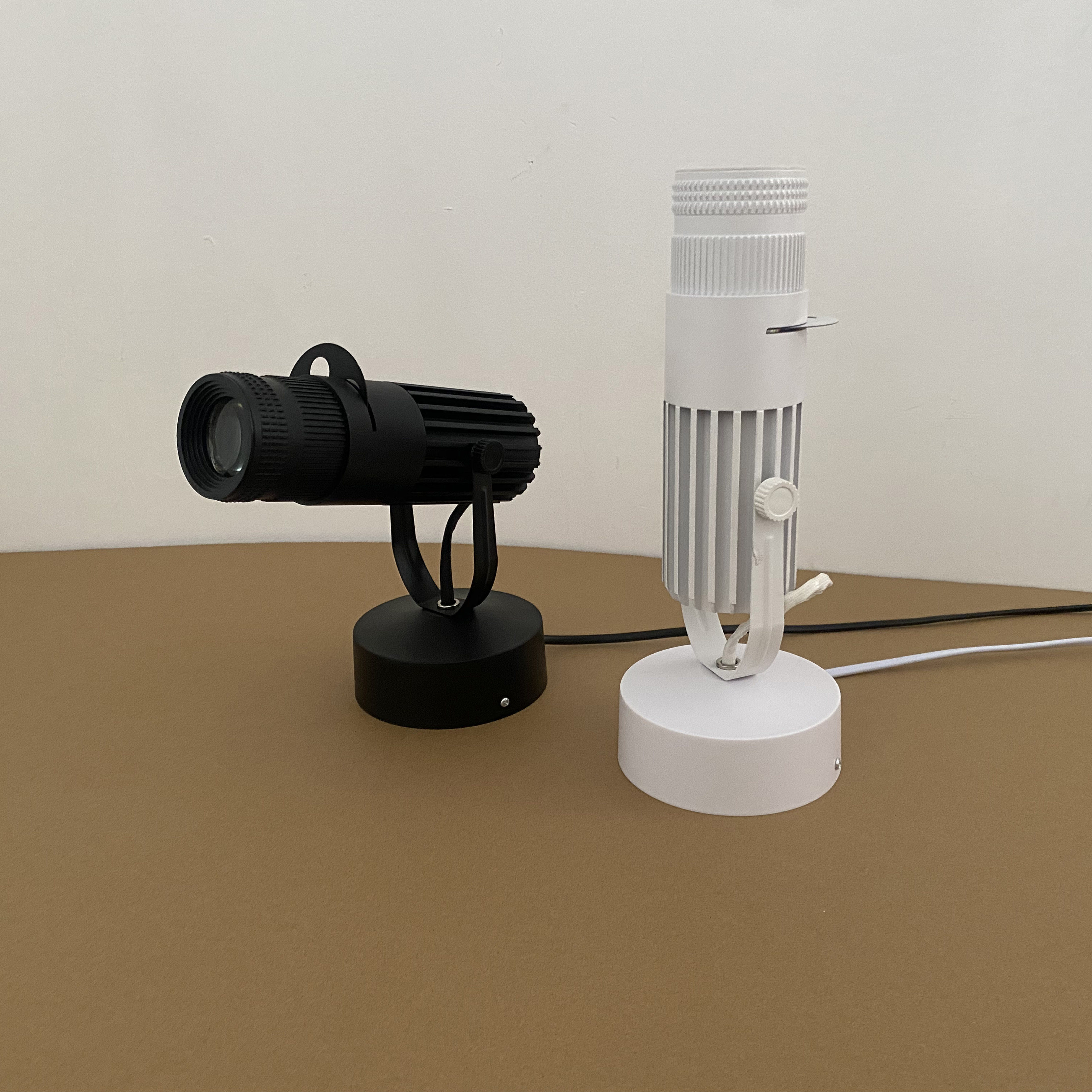 局部照明射灯坐地插电式聚光灯圆光圈背景灯无极调光酒店创意光束,淘宝优惠券,粉丝福利购,淘宝优惠卷