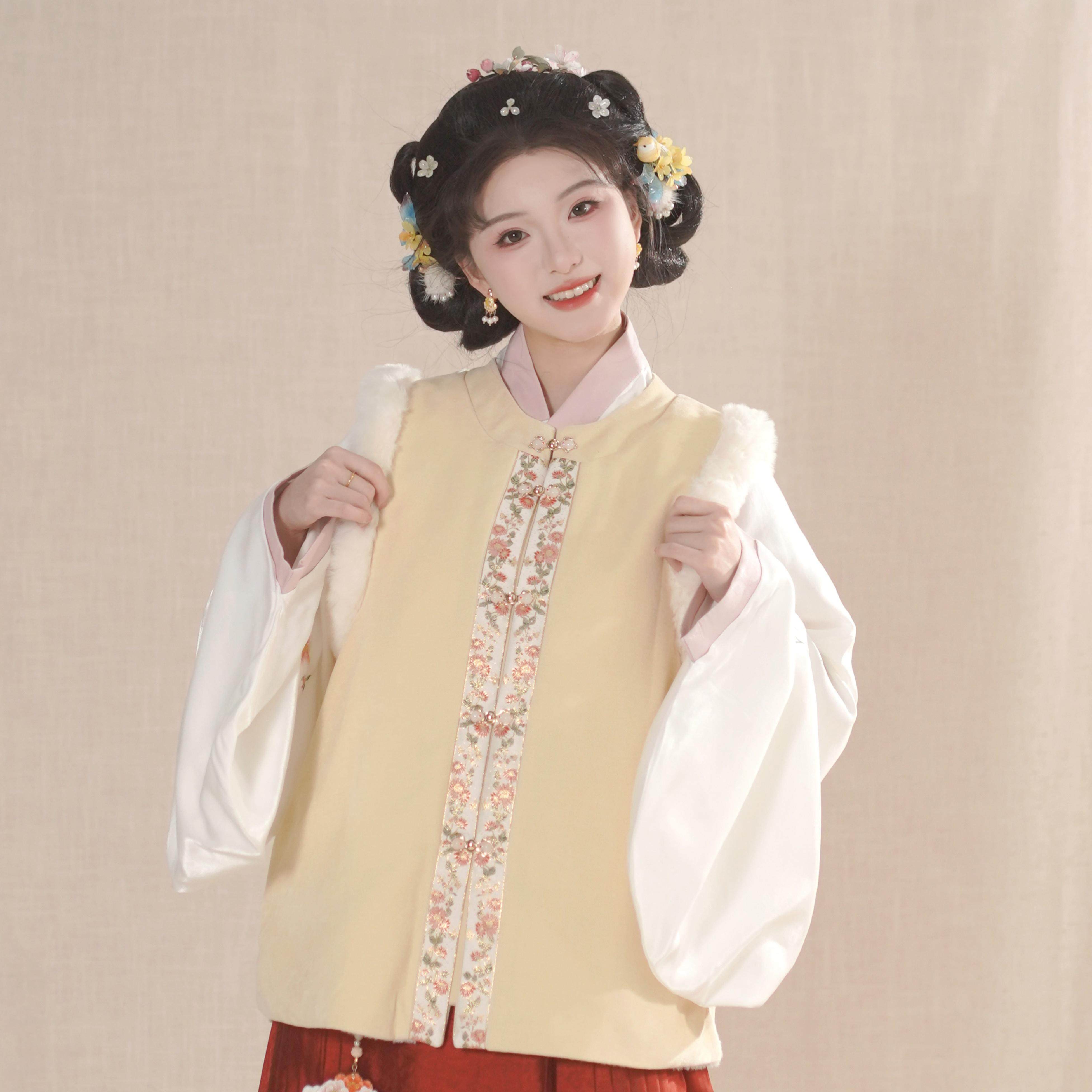 汉墨记汉服胡萝卜明制加绒织金眉子破肩圆领对襟比甲带口袋秋冬季,淘宝优惠券,粉丝福利购,淘宝优惠卷