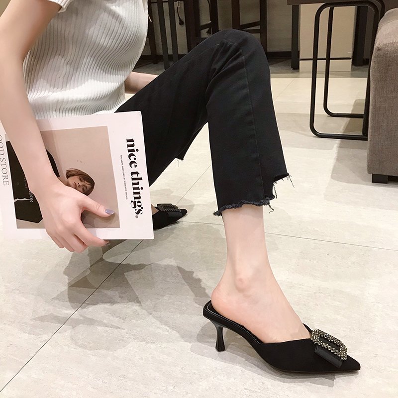 内莎儿旗舰店性感水钻尖头穆勒半托单鞋女细跟夏款新款包头半拖鞋女高跟潮2