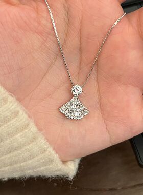 公主的裙摆项链女款2026新款轻奢爆闪颈链吊坠配饰