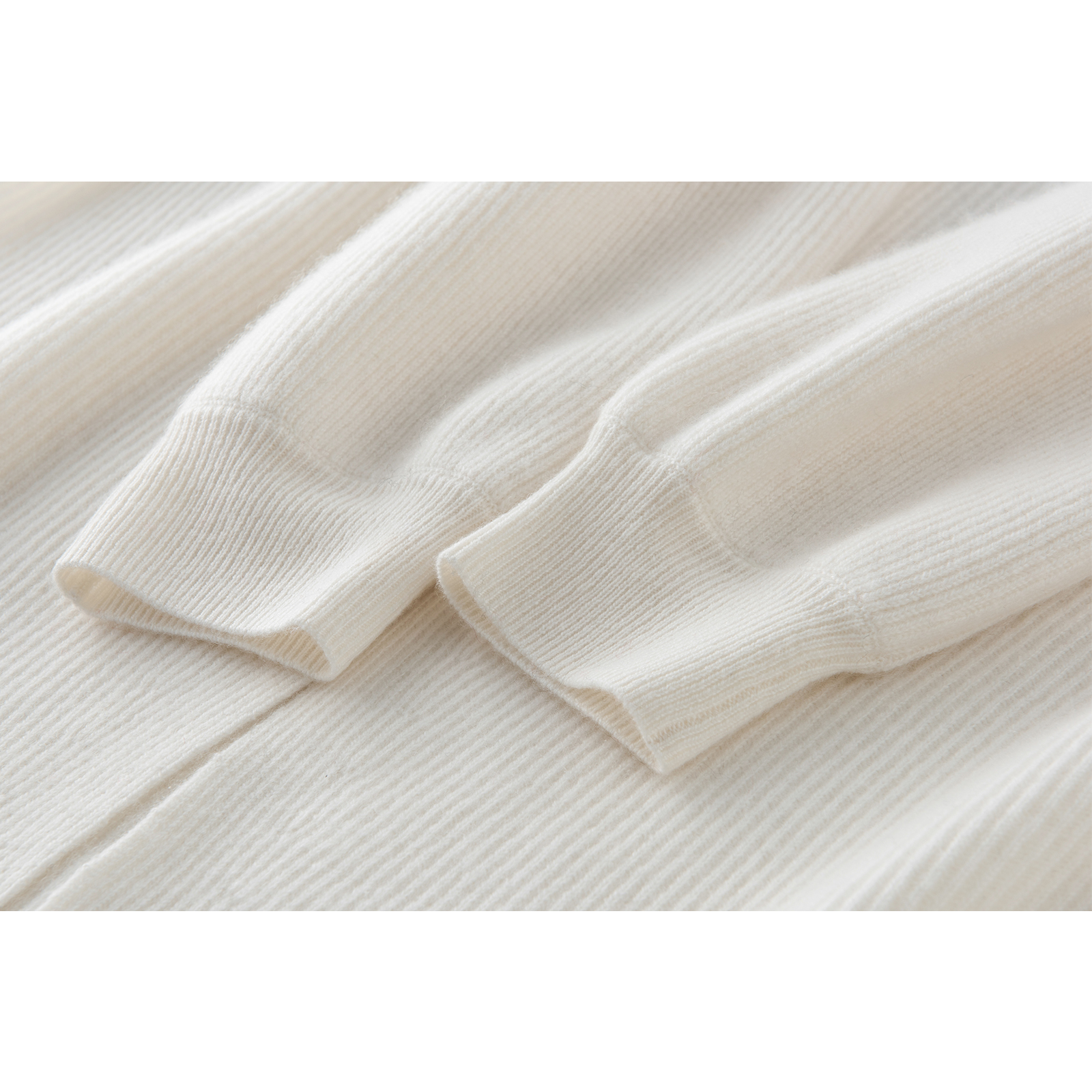 高光时刻的版型！加厚V领羊绒开衫灯笼袖纯羊绒毛衣针织开衫外套