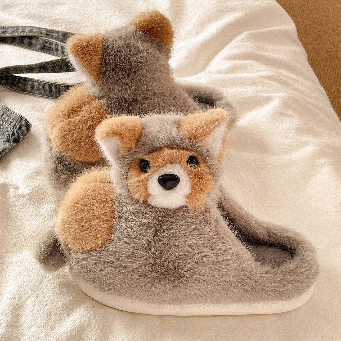 可爱小浣熊毛毛鞋女冬季学生宿舍室内居家防滑厚底保暖毛绒棉拖鞋 - 图2