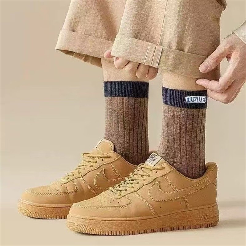 男士秋冬加厚款袜子防臭透气吸汗中筒运动袜商务四季百搭潮袜子 - 图1