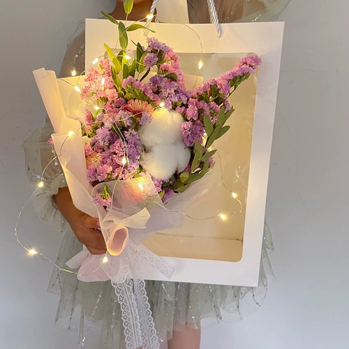 Портативные пакеты с оконными мешками Multi -Rose полны звезд.