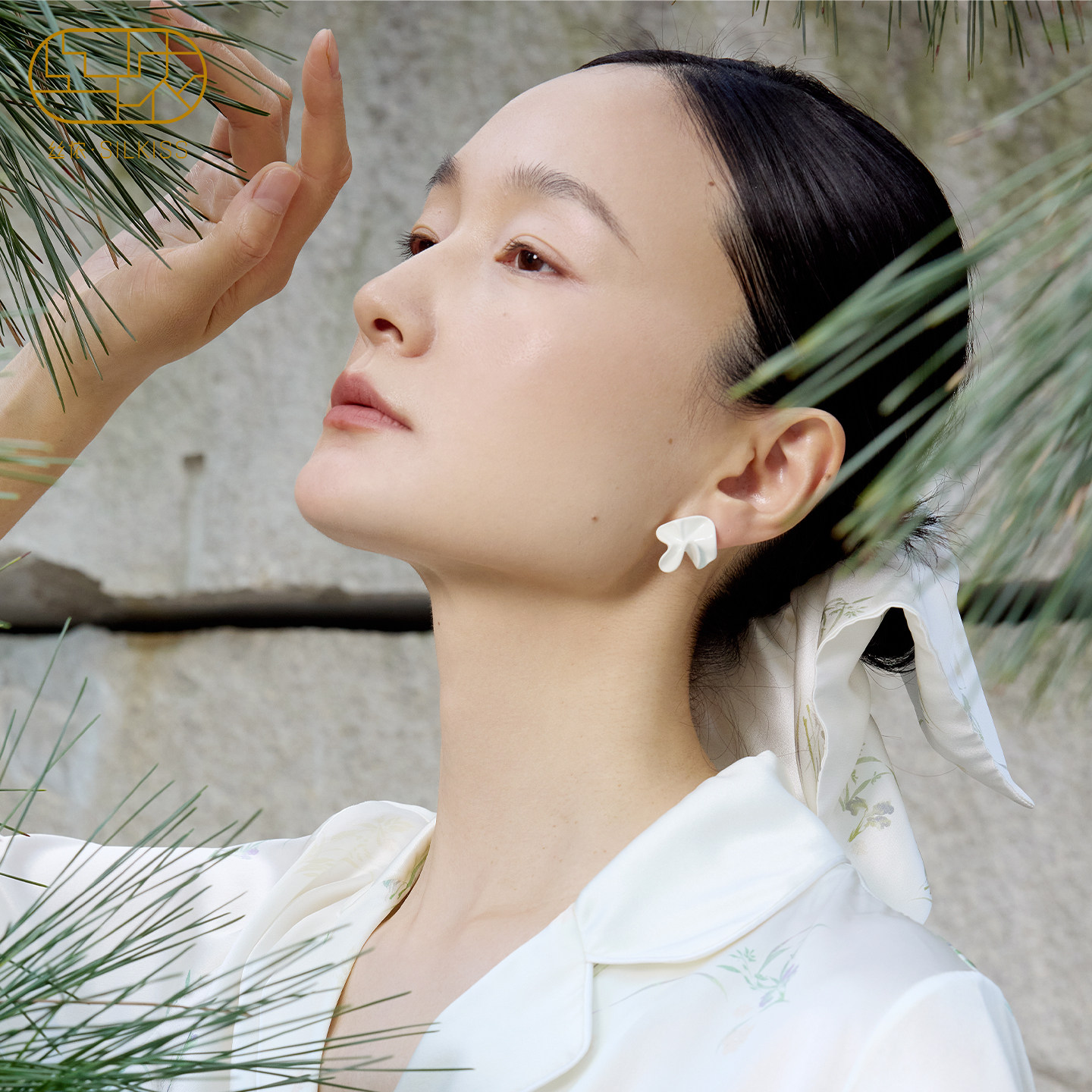 云荷』丝侬真丝方巾发圈发饰优雅高级双面方形桑蚕丝扎马尾不伤发,淘宝优惠券,粉丝福利购,淘宝优惠卷