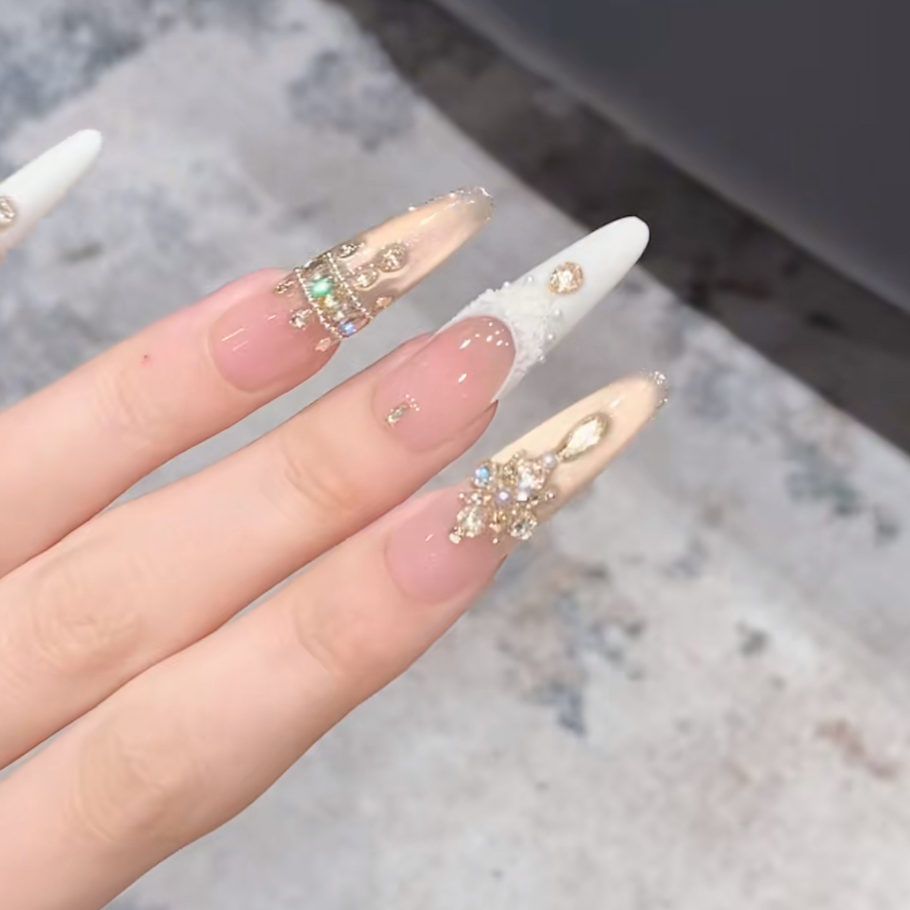 天使皇冠白月光纯手工穿戴甲高级感美甲贴片成品可拆卸假指甲显白,淘宝优惠券,粉丝福利购,淘宝优惠卷