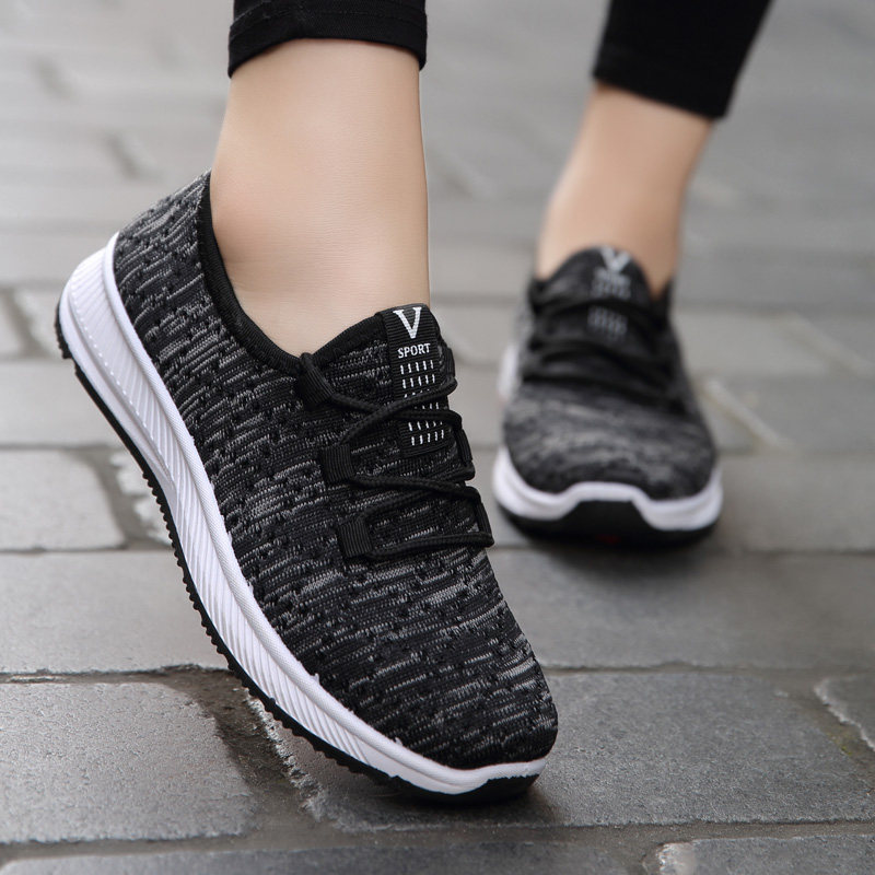 女鞋妈妈鞋女软底舒适平底休闲运动鞋老北京布鞋中老年防滑健步鞋,淘宝优惠券,粉丝福利购,淘宝优惠卷