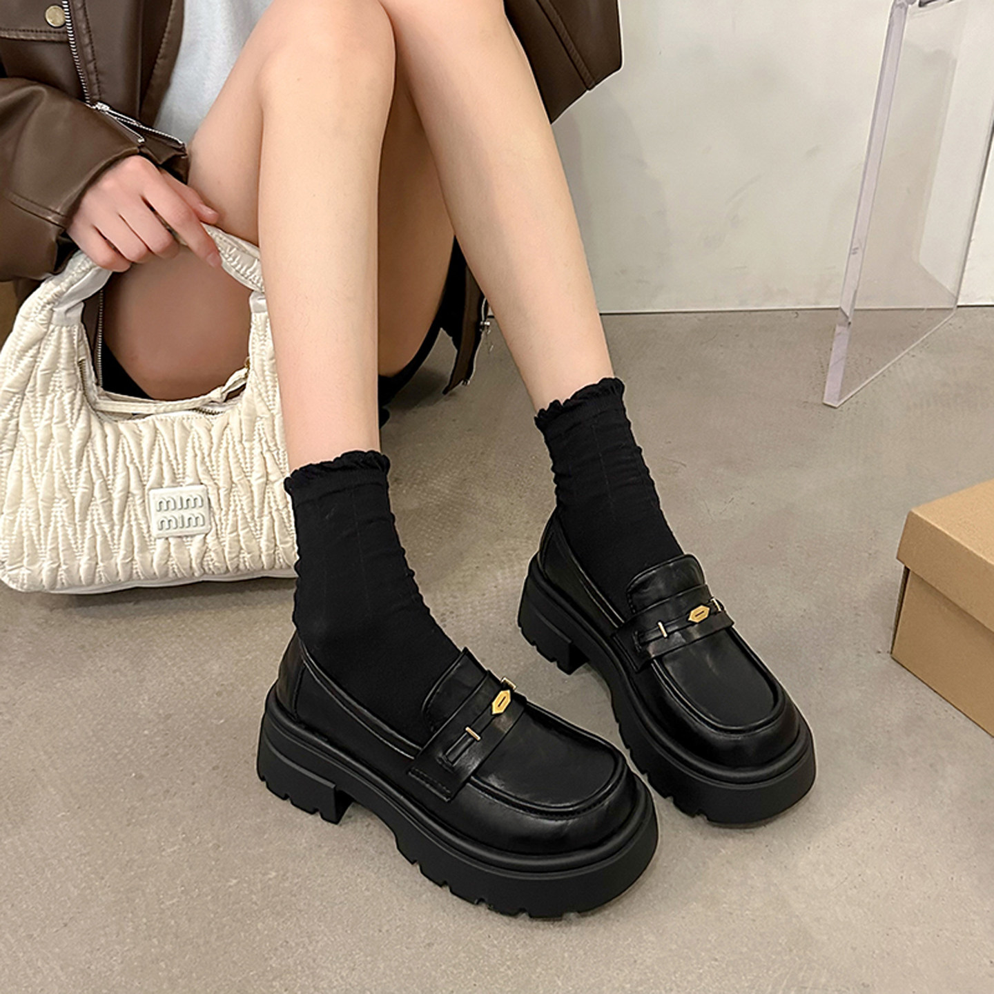 百搭厚底小皮鞋女气质单鞋2025新款爆款秋冬季黑色一脚蹬玛丽珍鞋,淘宝优惠券,粉丝福利购,淘宝优惠卷