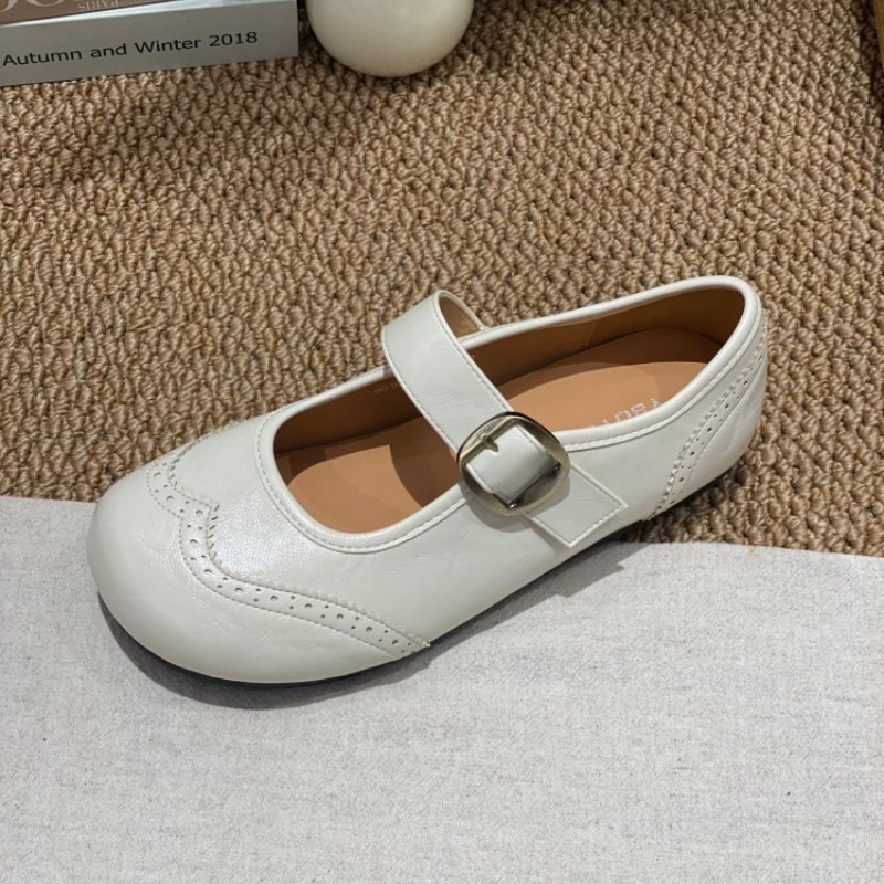 2026春季新款法式布洛克玛丽珍鞋女一字扣带雕花平底圆头单鞋百搭,淘宝优惠券,粉丝福利购,淘宝优惠卷