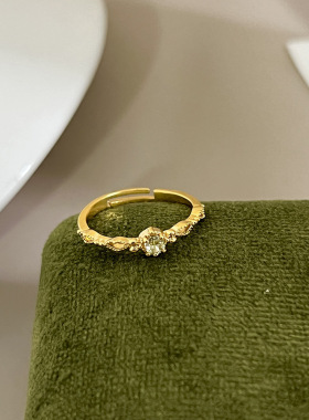 法式轻奢橄榄绿锆石戒指女开口可调节18K金镂空气质精致指环女