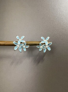 Vintage古着 Dropping flower clusters耳饰