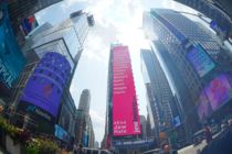 Play in Full Screen New York Times Square Big Screen NASDAQ BIG SCREEN REUTERS BIG SCREEN DOUBLE SCREEN ROLLING OUT OUTDOOR ADVERTISEMENT