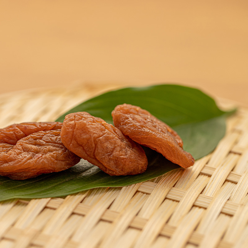 小梅屋蜂蜜味梅饼3袋 网红零食蜜饯青梅果脯日式梅饼无核酸话梅子 - 图2