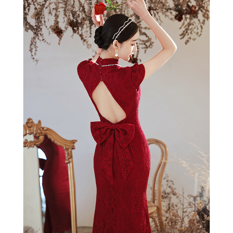 中式敬酒服新娘红色旗袍露背小个子订婚结婚礼服裙女夏季2024新款