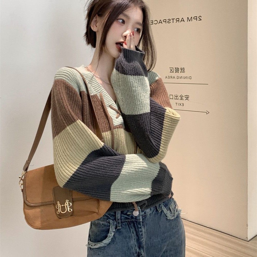 条纹撞色系带针织毛衣女春秋新款设计感翻领复古辣妹长袖上衣,淘宝优惠券,粉丝福利购,淘宝优惠卷