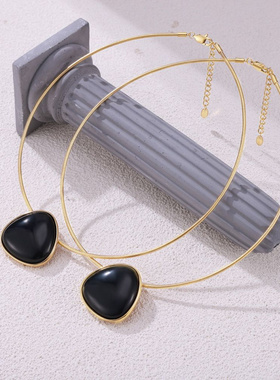 英伦风复古小众镶嵌黑玛瑙吊坠项