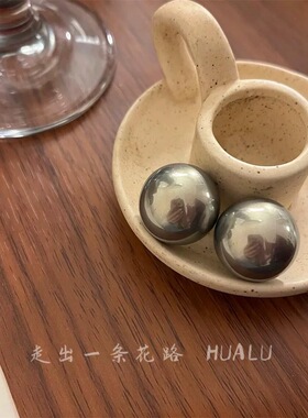 HUALU-冷灰色～气质珍珠夸张大圆球耳环馒头高级感耳钉蚊香盘耳夹