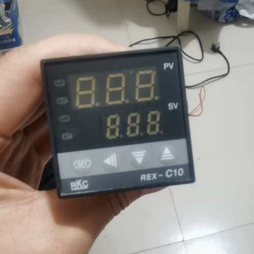 RKC温控表 REX-C10仪表 温控仪表 一件 - 图1