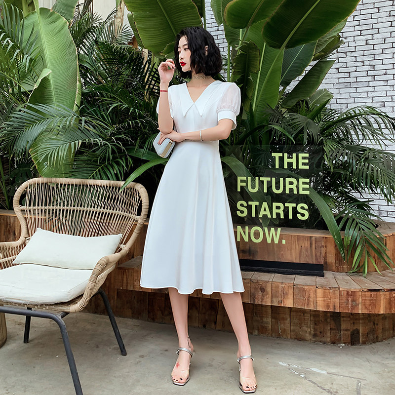 白色复古法式订婚轻婚纱简约连衣裙 法韵莱礼服/晚装