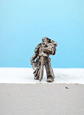 黄铜复古战锤40K星际战士2金属兵人模玩机械模型微缩人偶沙盘摆件
