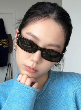 肯豆风高级感防晒女款长方形墨镜