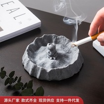 Creative Tide Astronaut Cement Ashtrays Home Living Room Office Personality Astronaut Practical Smoke Cylinder Pendulum