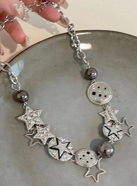 y2k辣妹项链星星重工choker项链abg辣妹配饰甜酷辣纽扣锁骨链