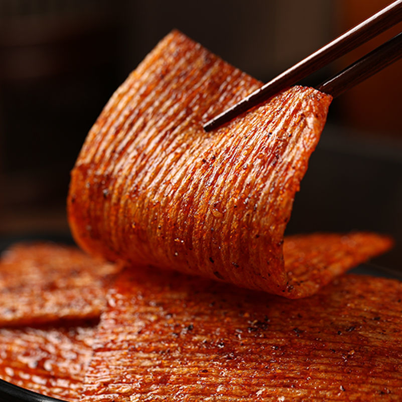 WL湖南特产手撕豆皮辣片儿时麻辣手工辣味零食豆干爆款网红辣条 - 图1