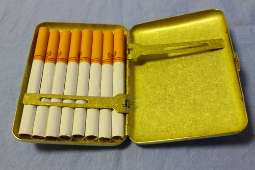 Чистая медная сигаретная рулона бронзовая сигаретная коробка для табачной коробки табачной лезвия