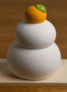 日本玩具工房陶土祝福年糕兔摆件