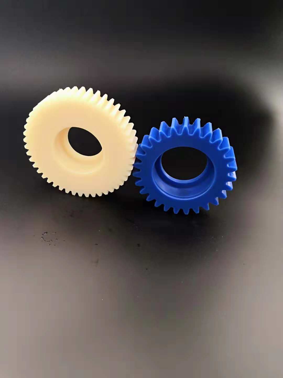 齿轮定制尼龙齿链轮塑料斜齿耐磨钢齿轮 - 图0